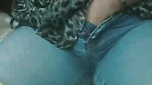 Видео с пръсти с възбудена г-жа Yummy от Bang Bros български порно филм