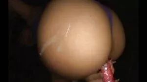 Кучешка сцена с ново българско порно горещата Нина Ел от Naughty America