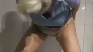 Cowgirl секс с порно бг великолепната Lilly James от Cherry Pimps