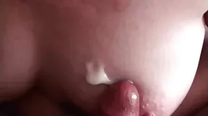 Видео на The Sofa със домашно порно бг страстната Роузи Ричс от Team Skeet